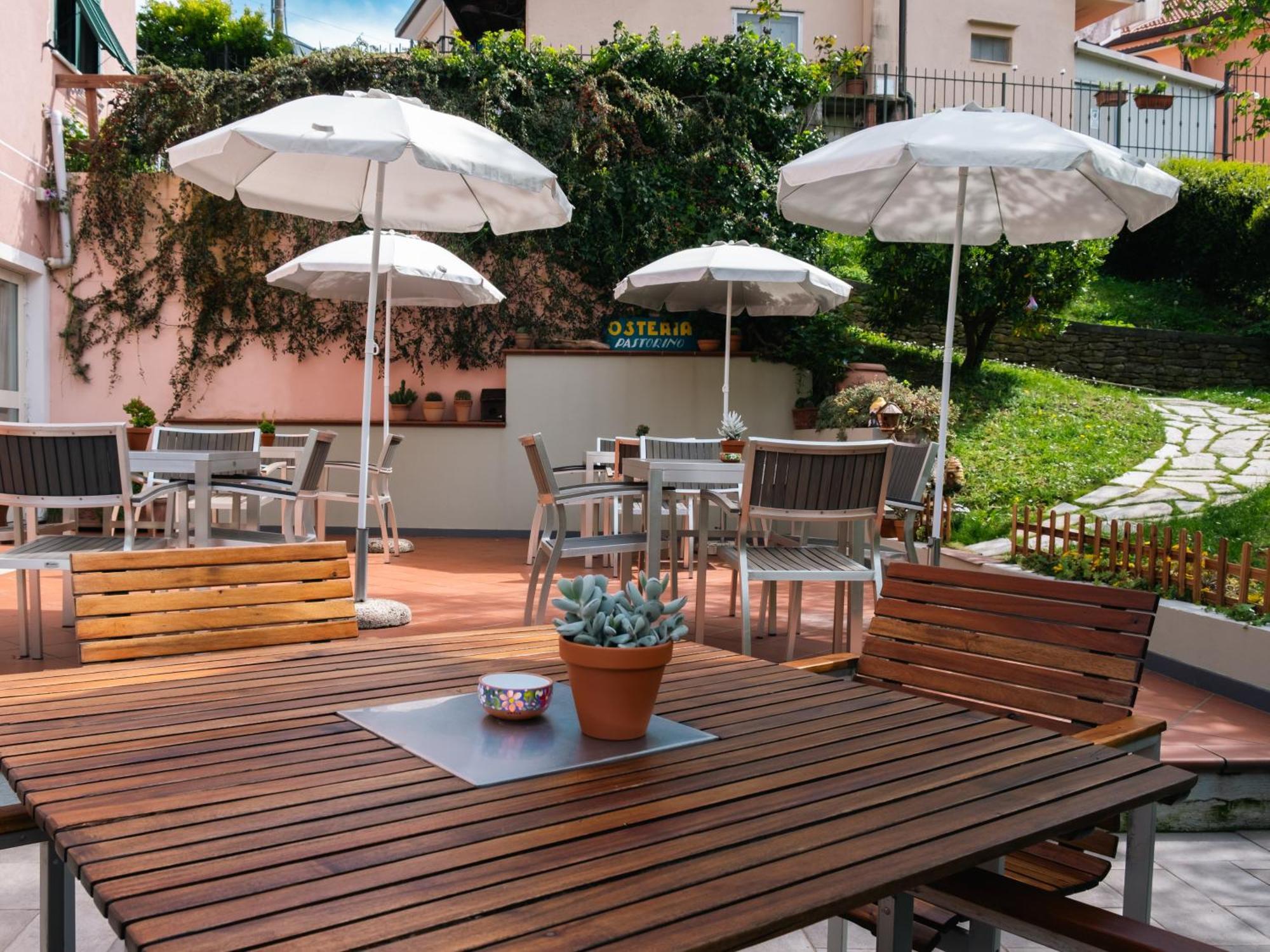 Hotel Ca' De Berna Balestrino Экстерьер фото