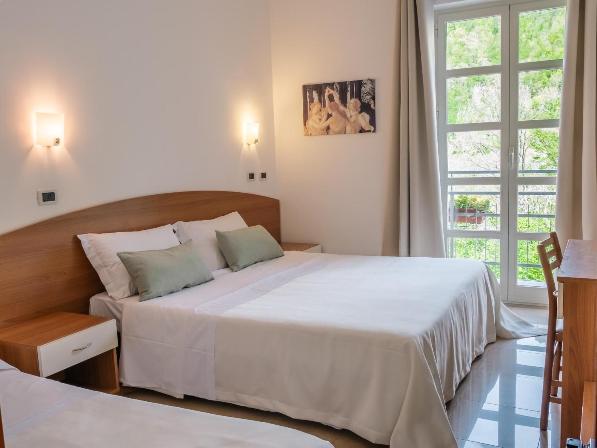 Hotel Ca' De Berna Balestrino Экстерьер фото